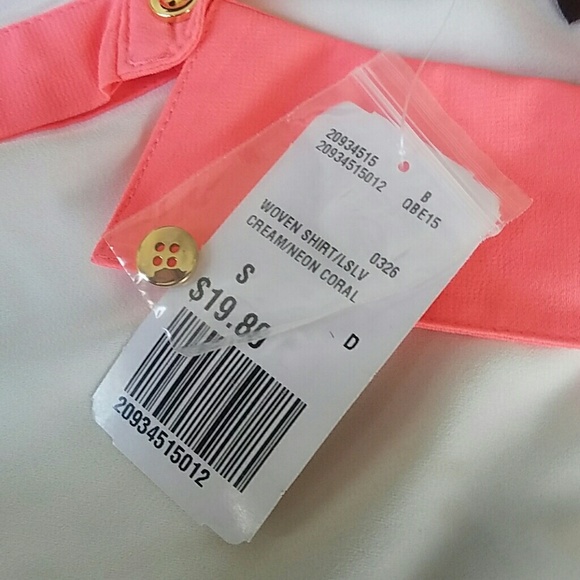 NWT Semi-Sheer Button Down Blouse - Picture 7 of 8